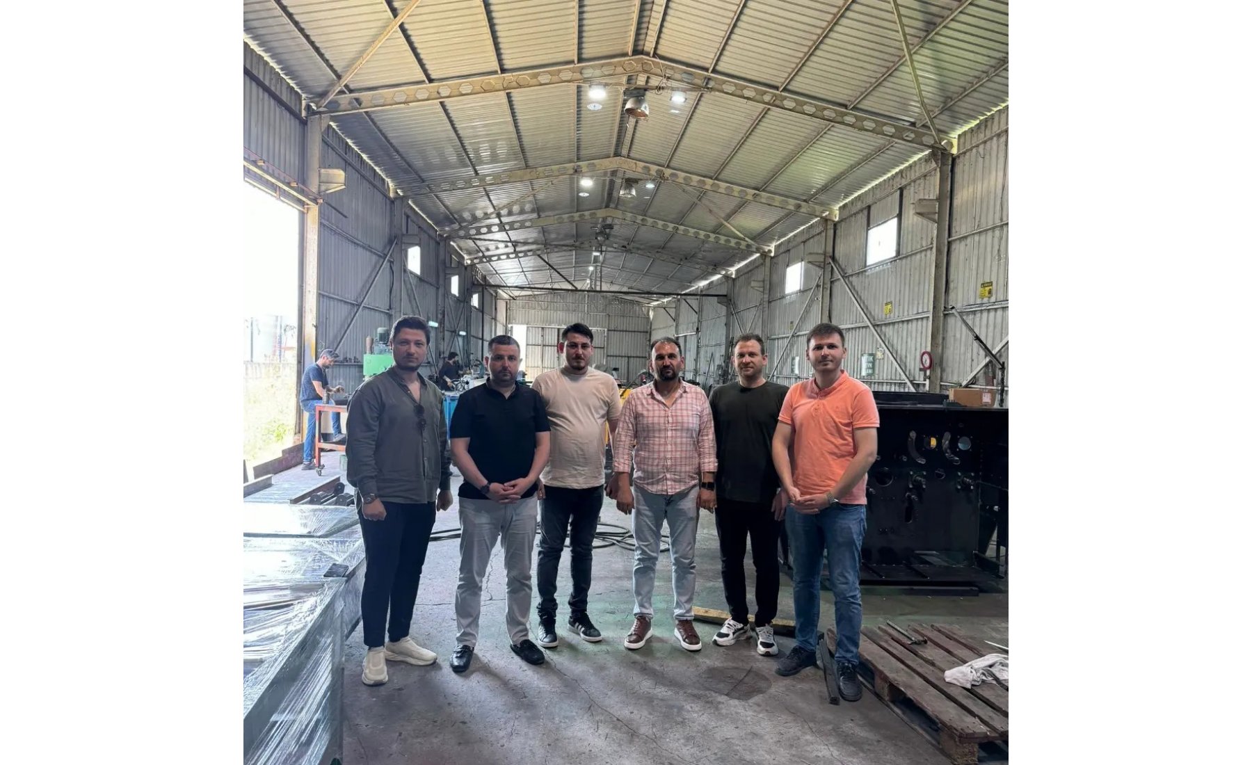 Başkanımız Sn. Rıdvan Ulusal, Üye İlişkileri Komisyon Başkanı Sn. Uğur Dündar ve Yönetim Kurulu Üyeleri ile birlikte üyemiz RTD Makina firma sahibi Sn. Tol